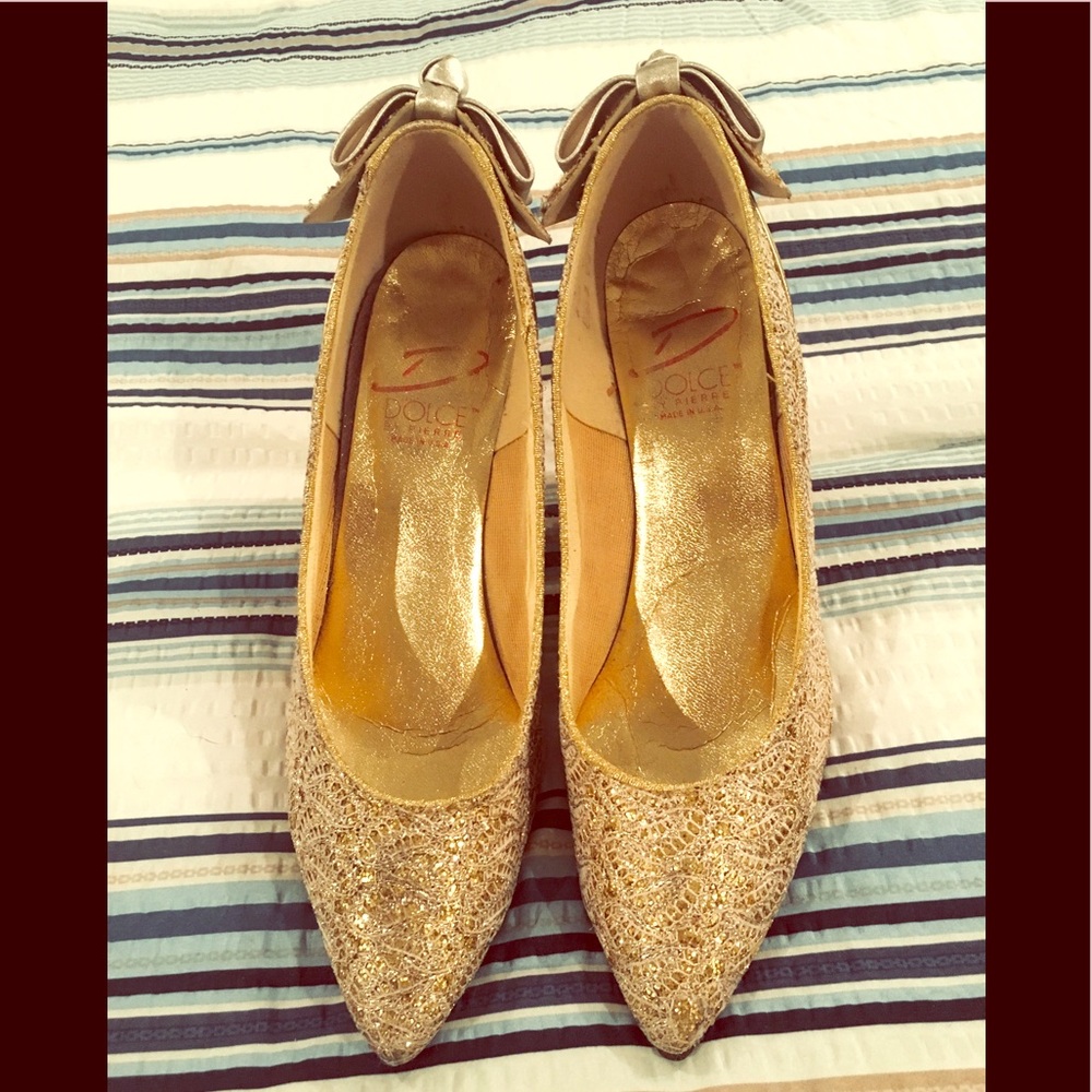 Gold shoes